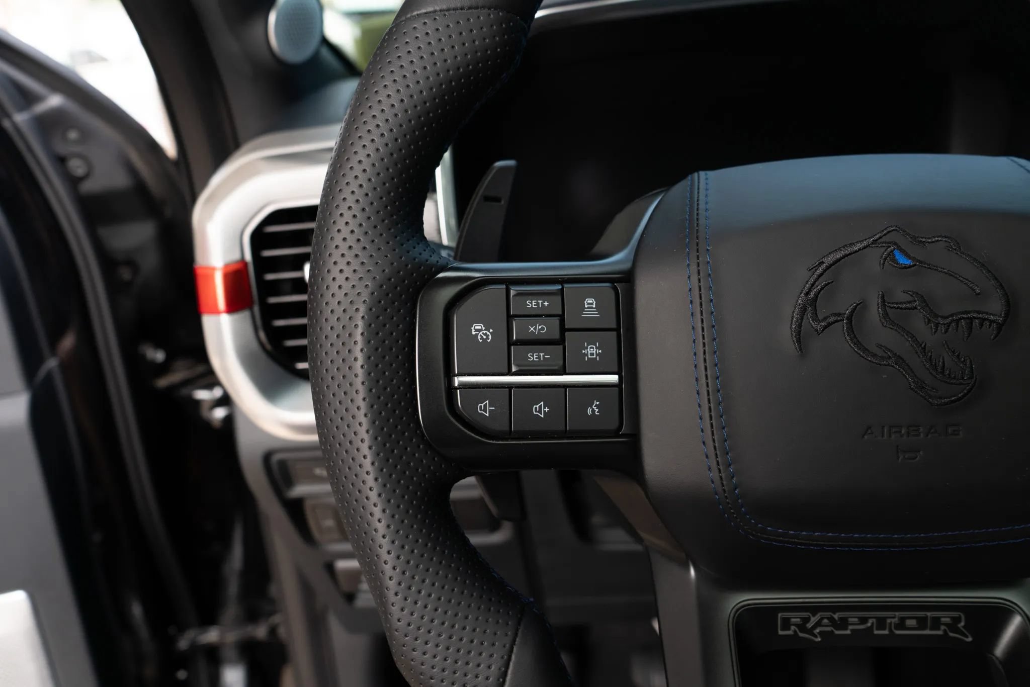 Used 2021 Ford F150 Raptor w/ Raptor 37 Performance Package AWD/4WD image 19