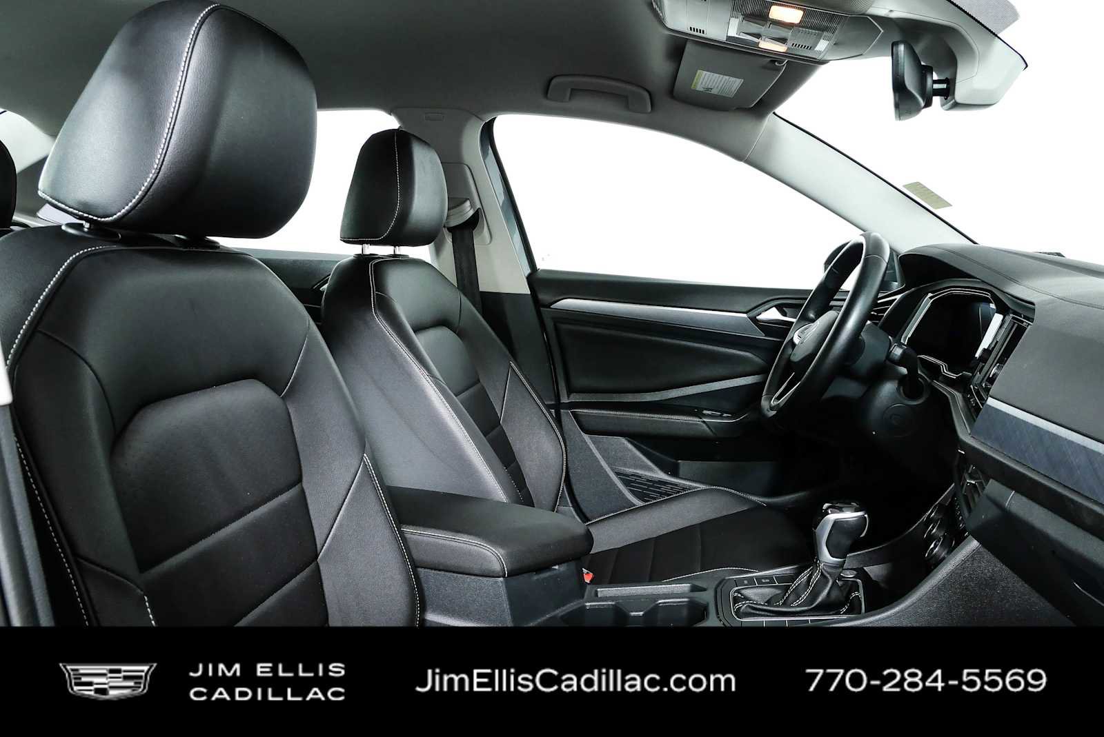 Used 2024 Volkswagen Jetta SE FWD image 19