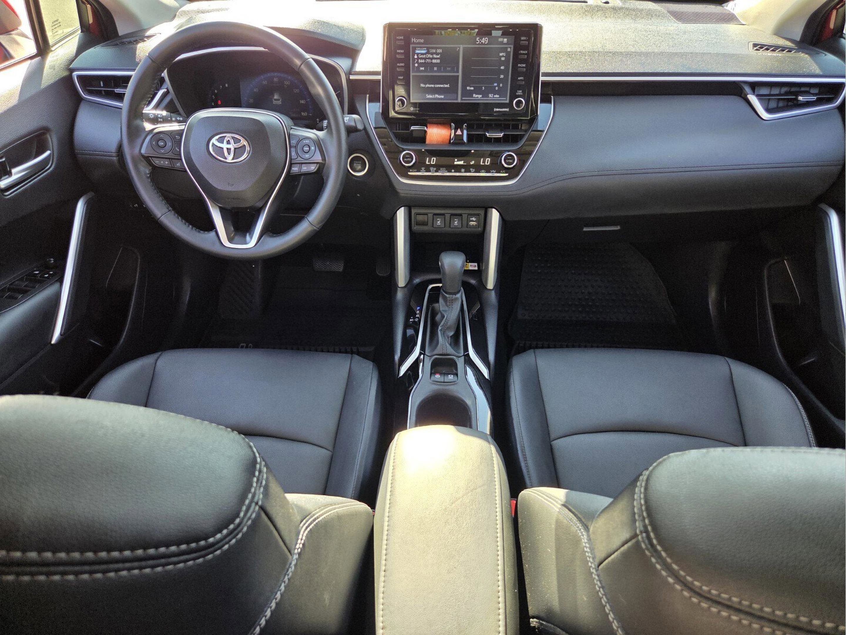 Used 2022 Toyota Corolla Cross XLE w/ Convenience Package AWD/4WD image 27
