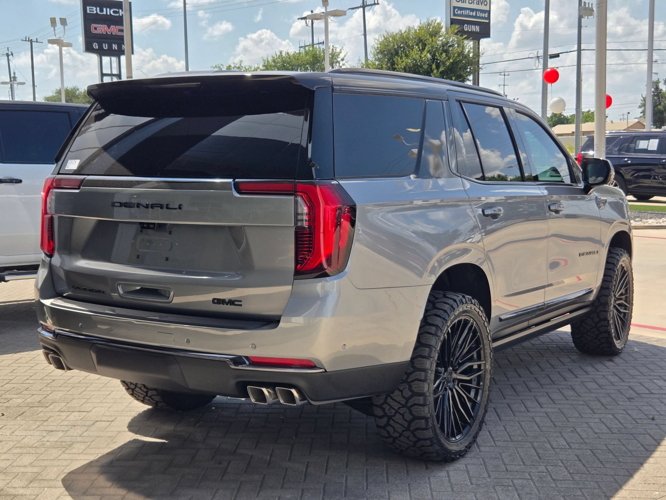 New 2026 GMC Yukon Denali Ultimate AWD/4WD image 7