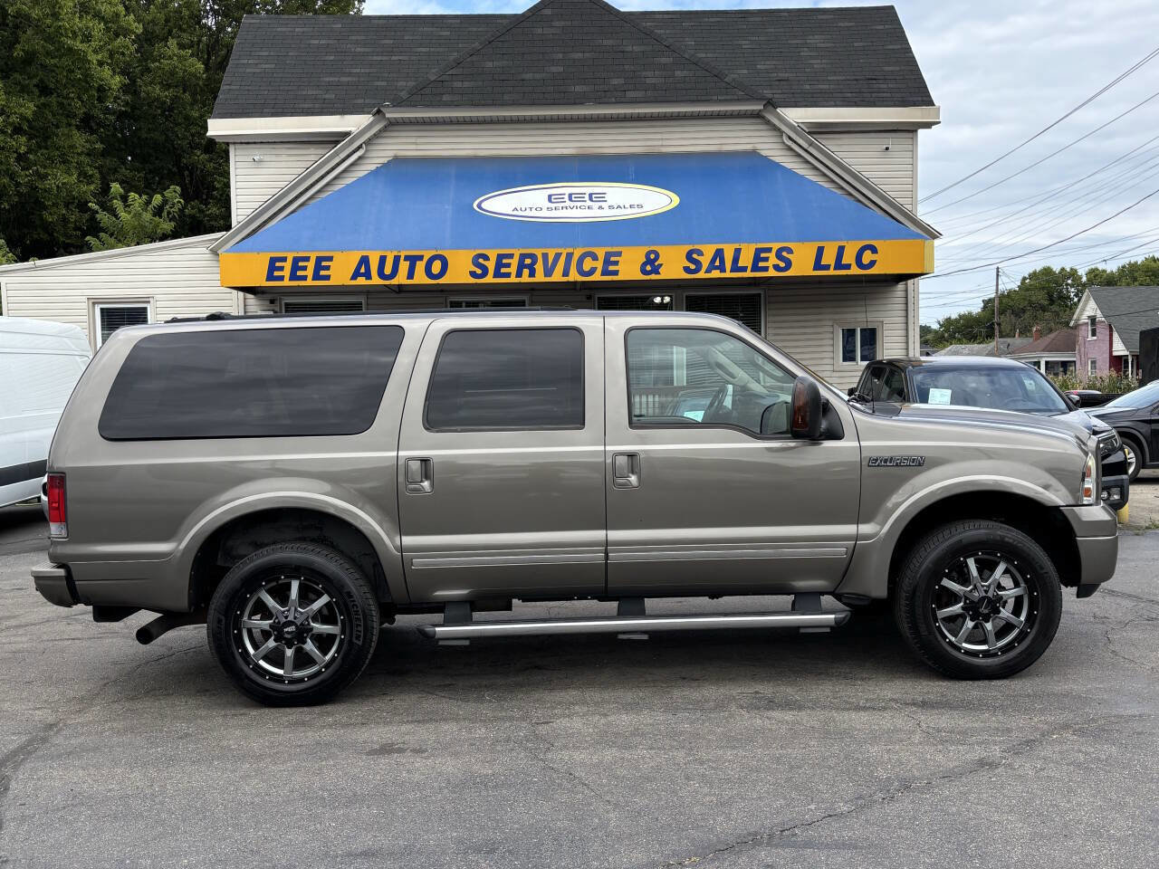 Used 2005 Ford Excursion Limited