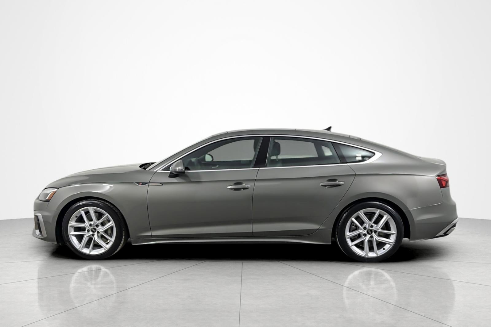 Used 2023 Audi A5 2.0T Premium w/ Convenience Package AWD/4WD image 2