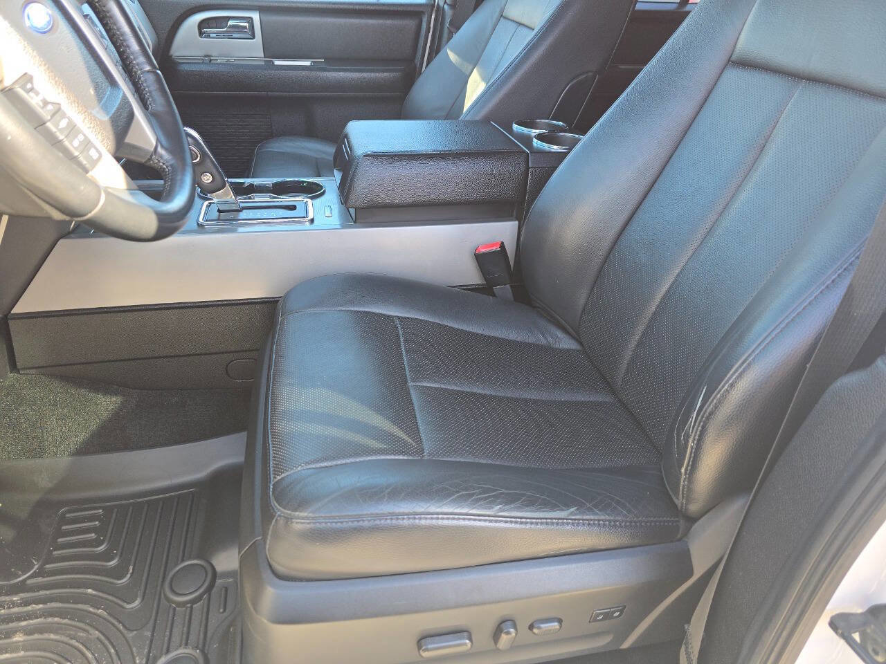 Used 2017 Ford Expedition Limited w/ Equipment Group 301A image 13