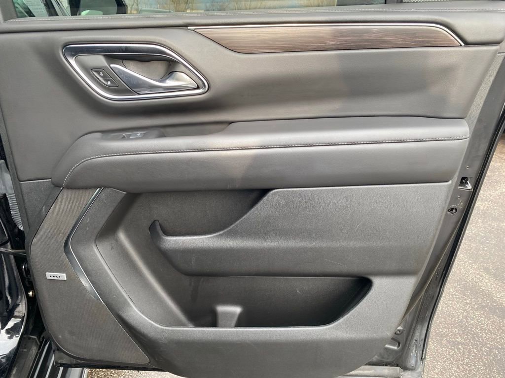 Used 2024 Chevrolet Suburban LT image 26