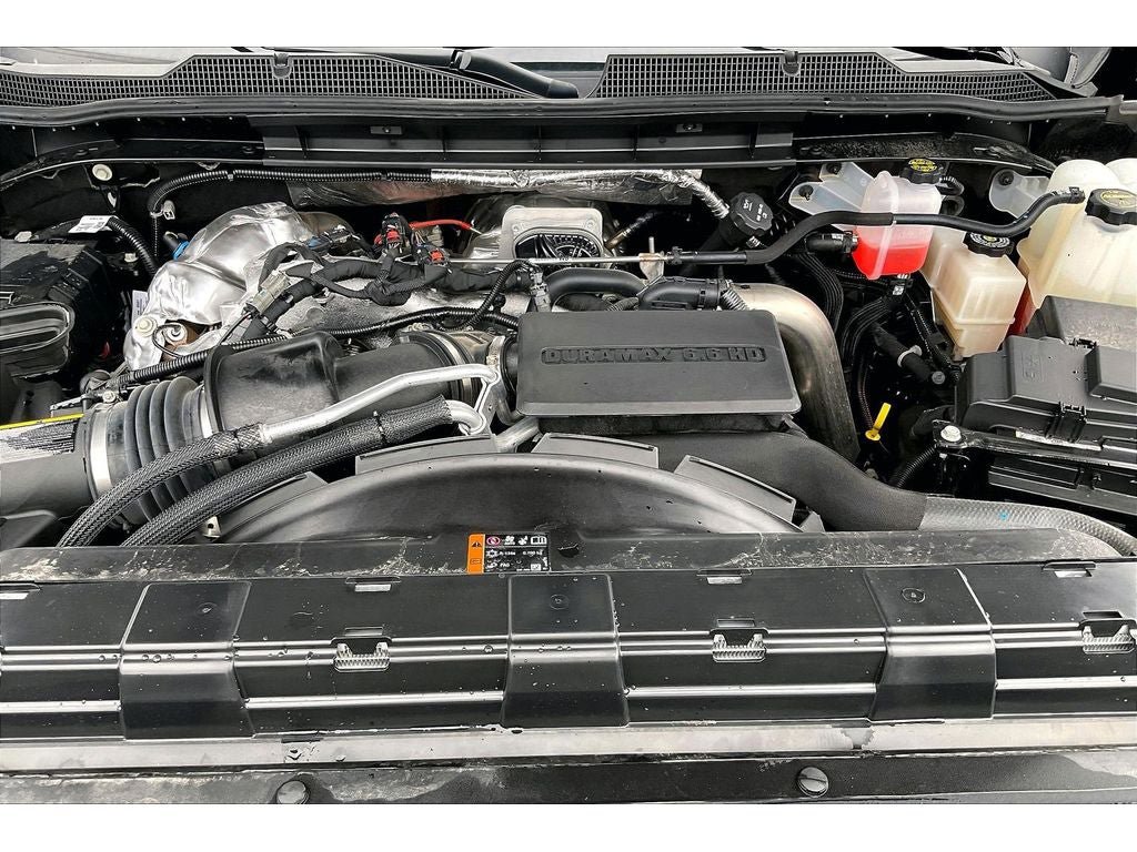 Used 2025 Chevrolet Silverado 2500 ZR2 w/ Technology Package AWD/4WD image 12