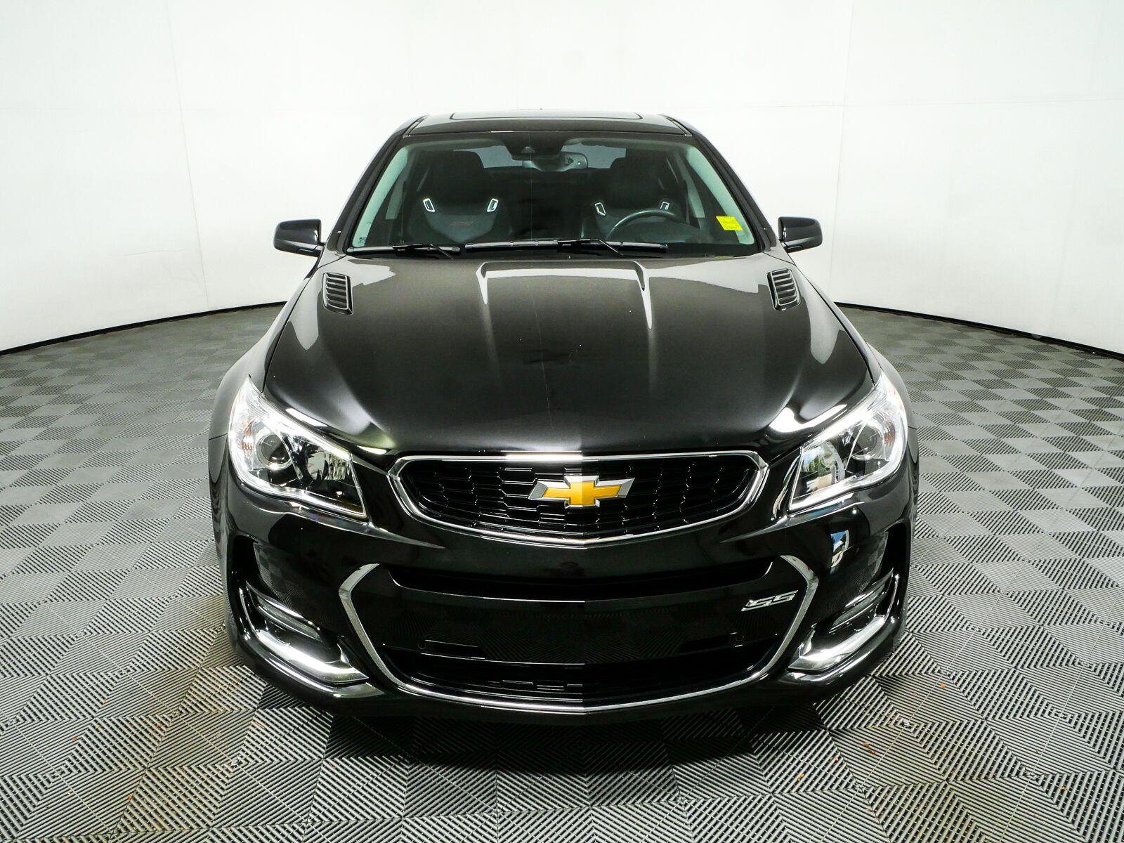 Used 2017 Chevrolet SS RWD image 27