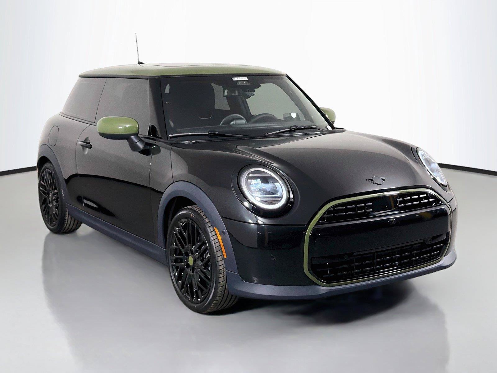 New 2027 MINI Cooper 2-Door Hardtop w/ Paul Smith Edition FWD image 3