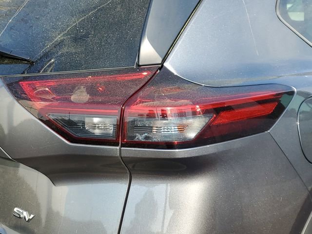 Used 2023 Nissan Rogue SV FWD image 8