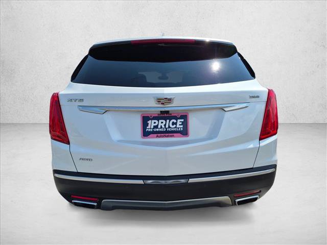 Used 2017 Cadillac XT5 Platinum w/ Driver Assist Package AWD/4WD image 7