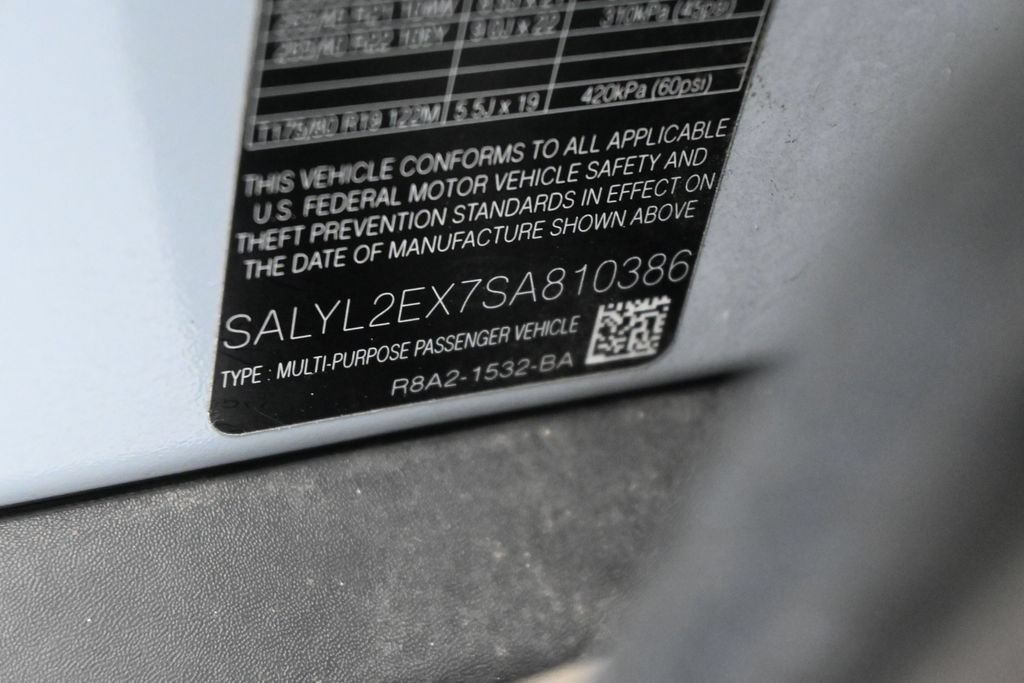 Used 2025 Land Rover Range Rover Velar Dynamic SE AWD/4WD image 19
