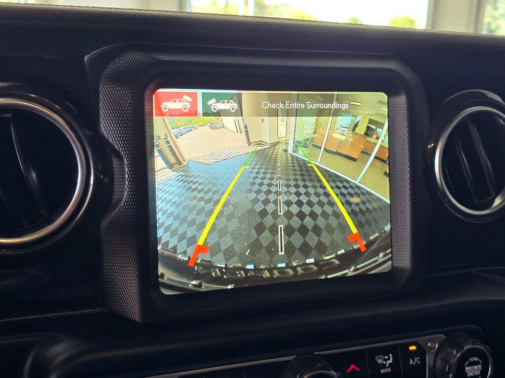 Used 2021 Jeep Wrangler Unlimited Rubicon AWD/4WD image 29