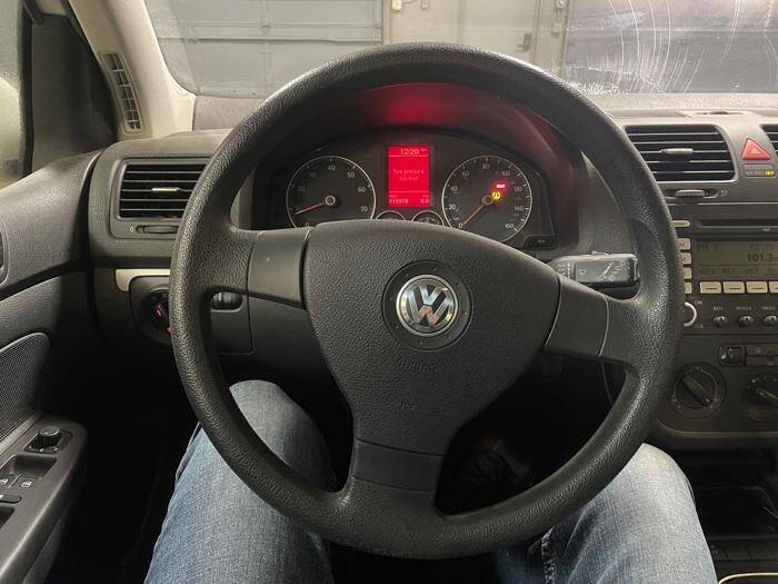 Used 2008 Volkswagen Rabbit S image 33