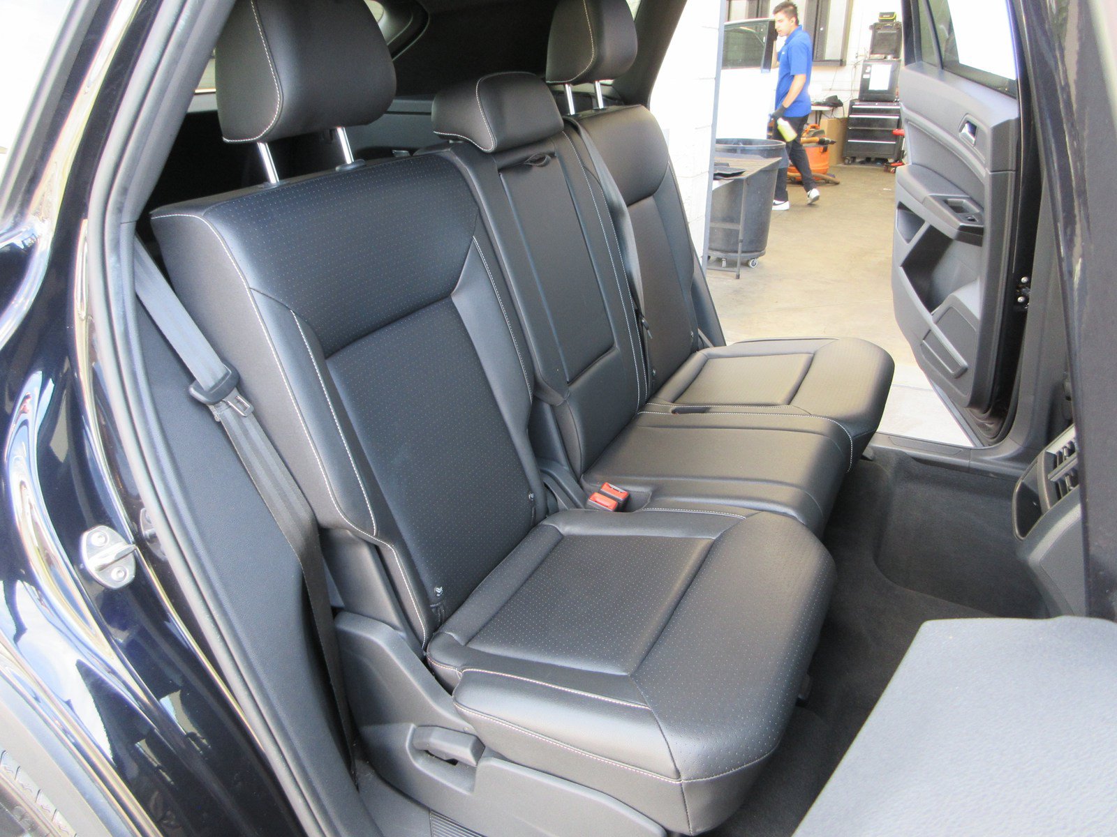 Used 2020 Volkswagen Atlas Cross Sport SE w/ Towing Package AWD/4WD image 19