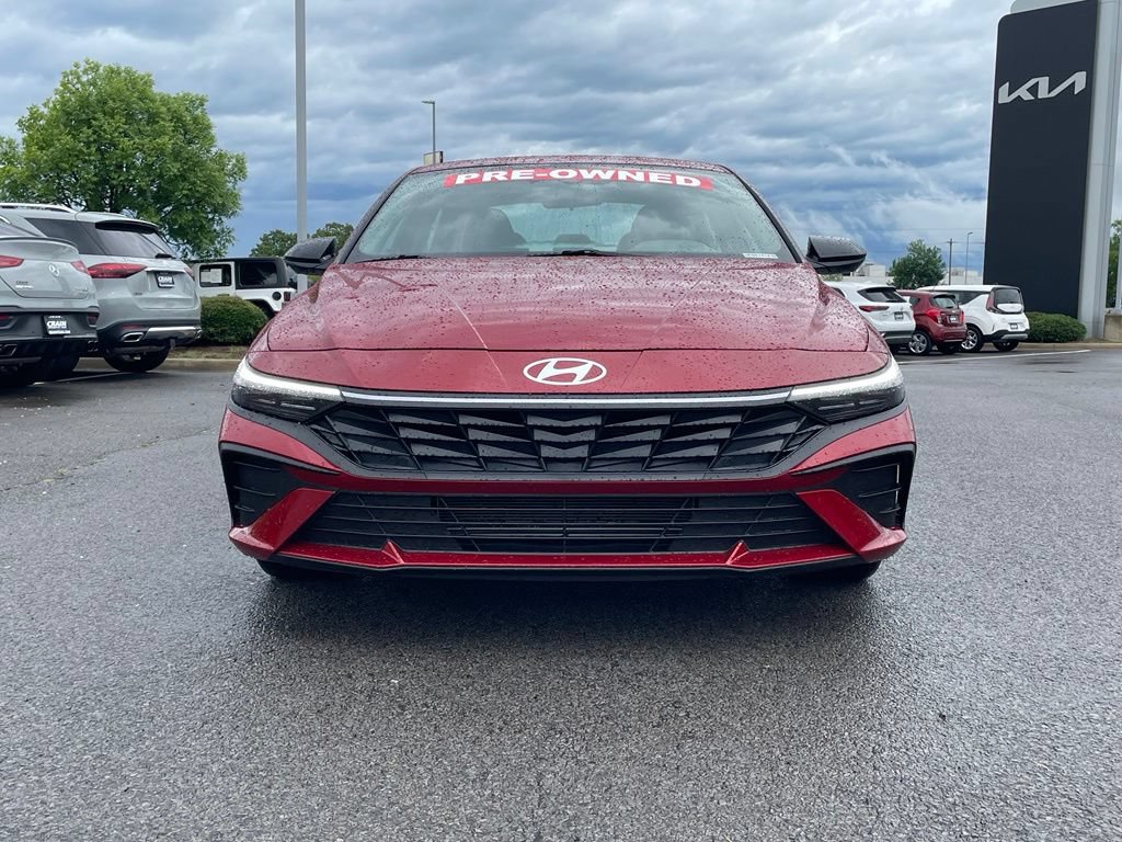 Used 2025 Hyundai Elantra Sport FWD image 2