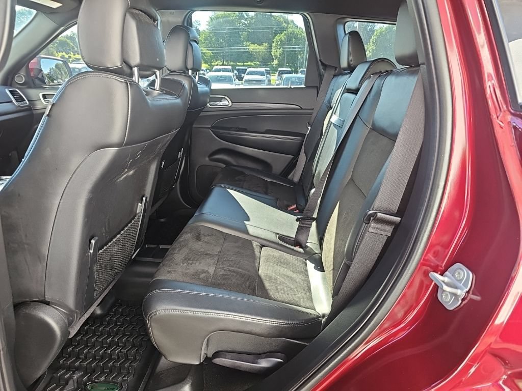 Used 2020 Jeep Grand Cherokee Altitude AWD/4WD image 11