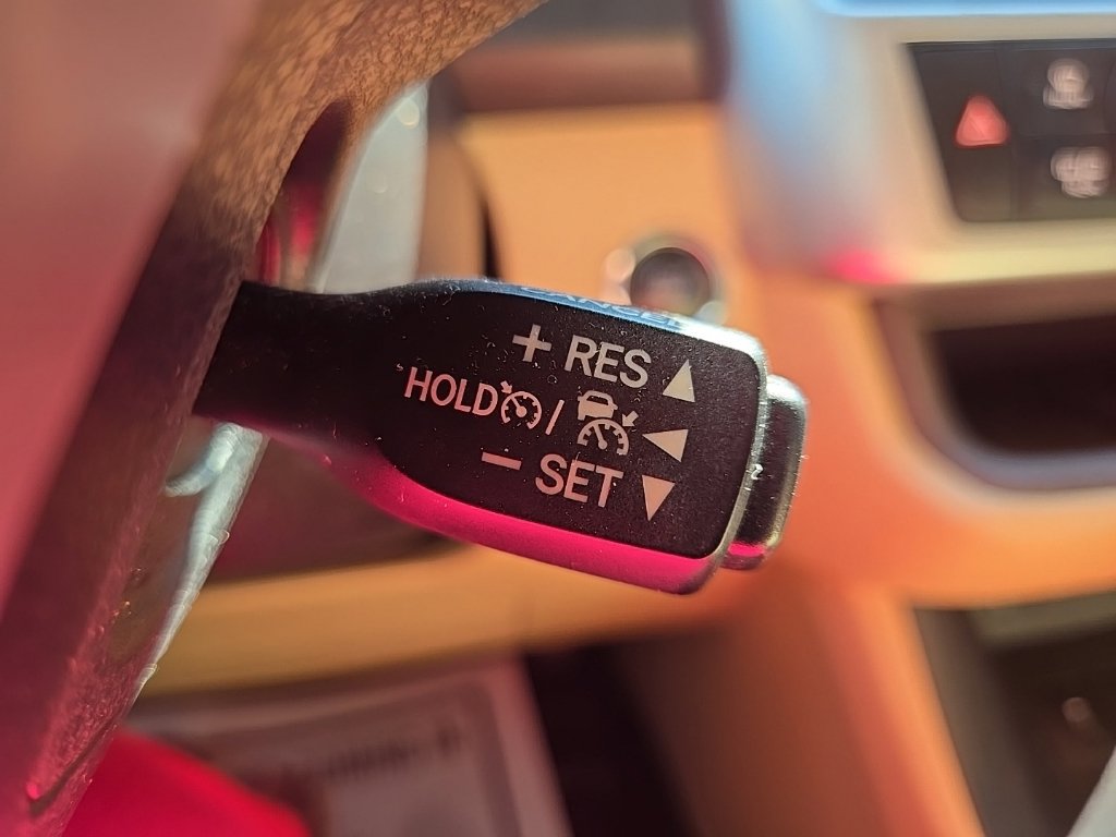 Used 2019 Toyota Highlander XLE FWD image 41