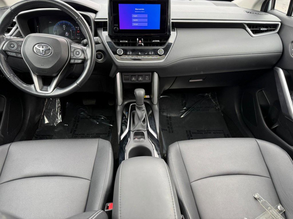 Certified 2023 Toyota Corolla Cross XLE w/ Convenience Package FWD image 14
