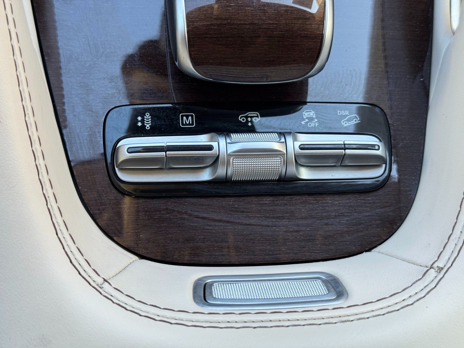 Used 2023 Mercedes-Benz Maybach GLS 600 4MATIC image 38