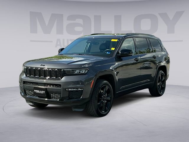 Used 2022 Jeep Grand Cherokee L Limited w/ Black Appearance Package AWD/4WD video 1