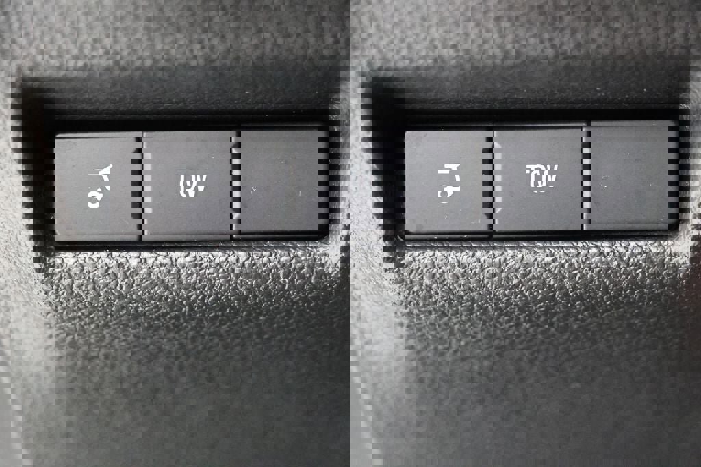 Used 2016 Ford Explorer Platinum image 30