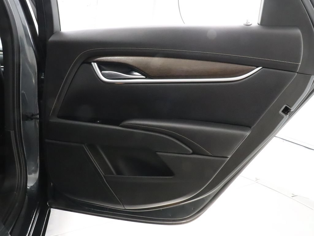Used 2018 Cadillac XTS Luxury w/ Driver Awareness Package FWD image 33