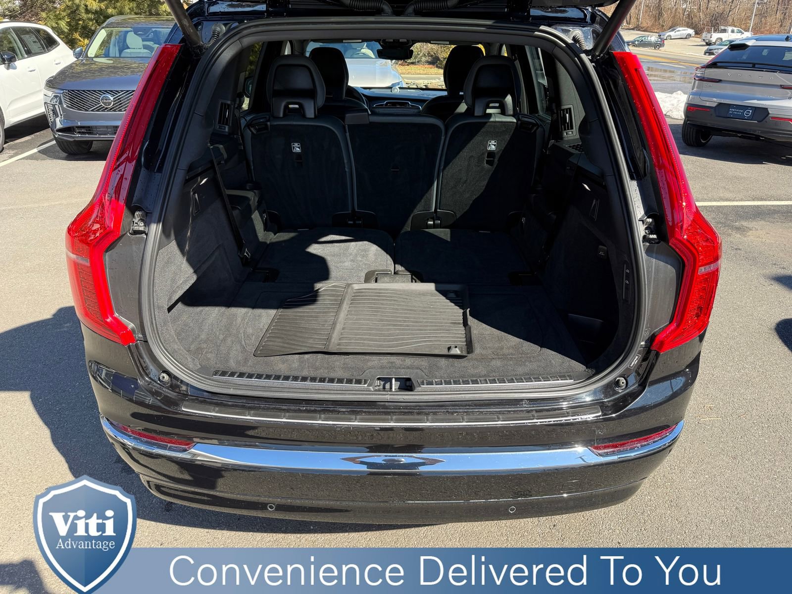 Certified 2023 Volvo XC90 T8 Ultimate w/ Protection Package Premier image 24