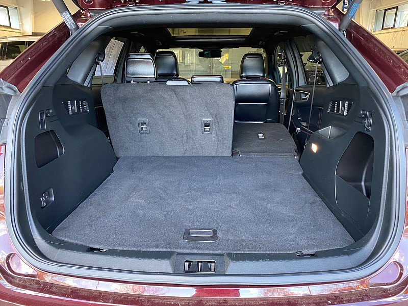 Used 2022 Ford Edge ST-Line w/ Class II Trailer Tow Package AWD/4WD image 39
