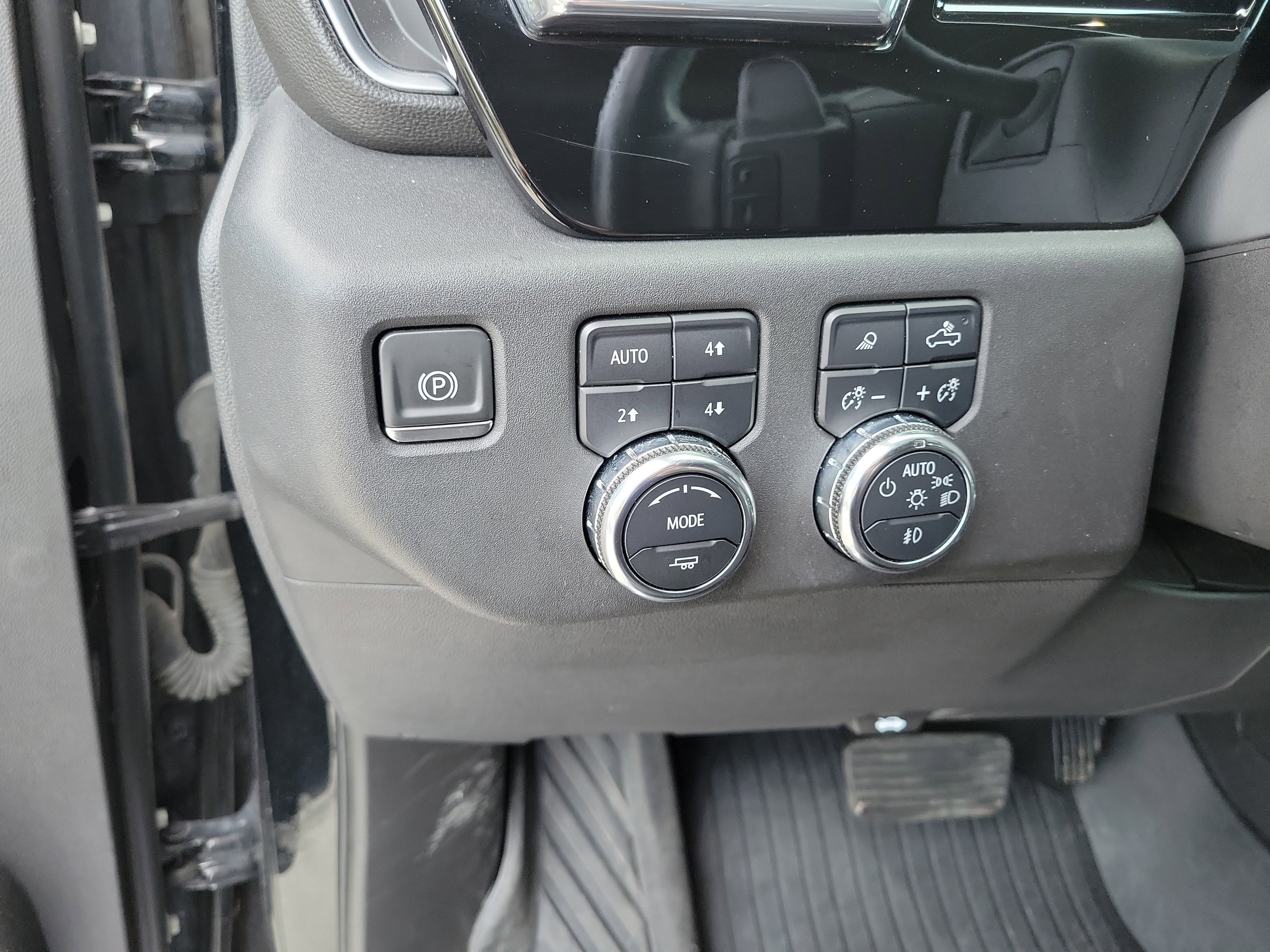 Used 2023 GMC Sierra 1500 SLT w/ SLT Premium Plus Package AWD/4WD image 25