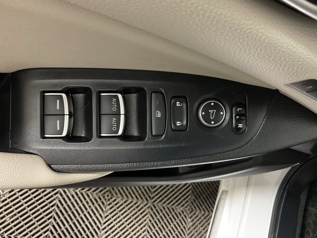 Used 2020 Honda Accord Touring image 20