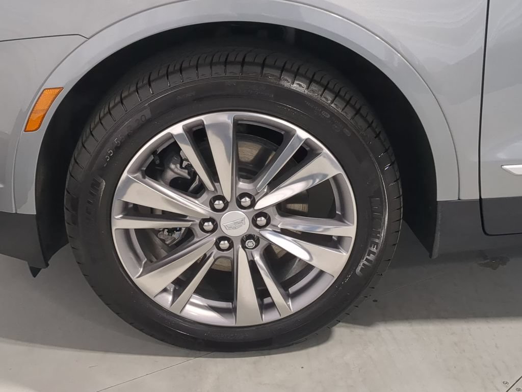 Used 2025 Cadillac XT5 Premium Luxury AWD/4WD image 14