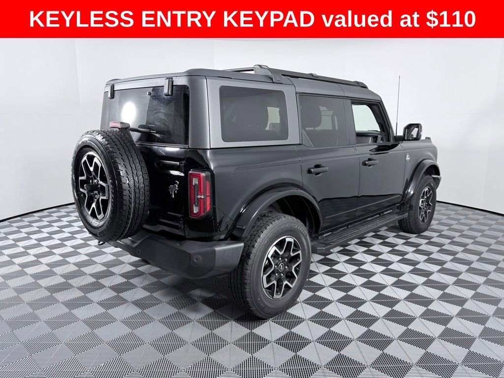 Used 2023 Ford Bronco Outer Banks image 6