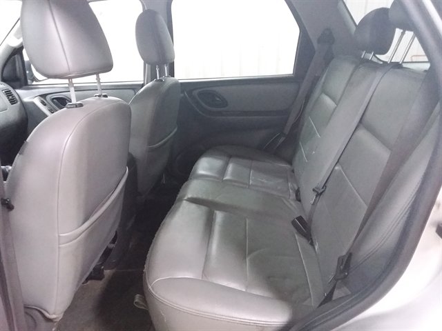 Used 2006 Ford Escape XLT image 13
