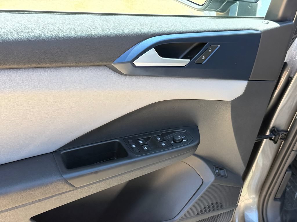 Certified 2023 Volkswagen Taos SE FWD image 10