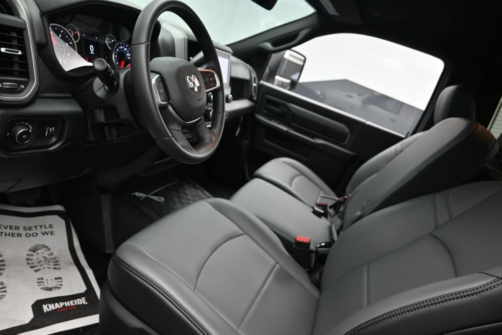 New 2026 RAM 3500 Tradesman AWD/4WD image 18