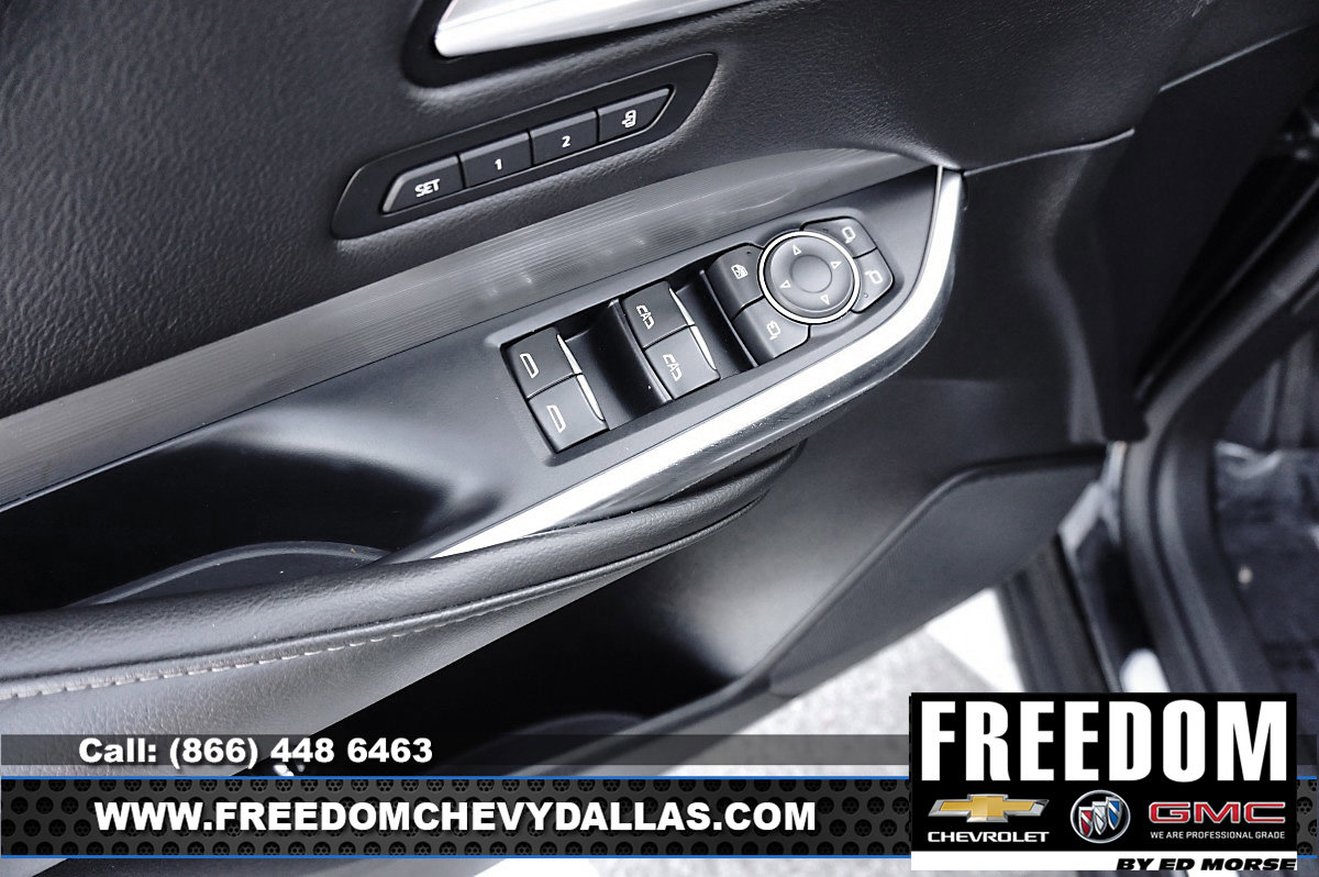 Certified 2025 Cadillac XT4 Premium Luxury image 32