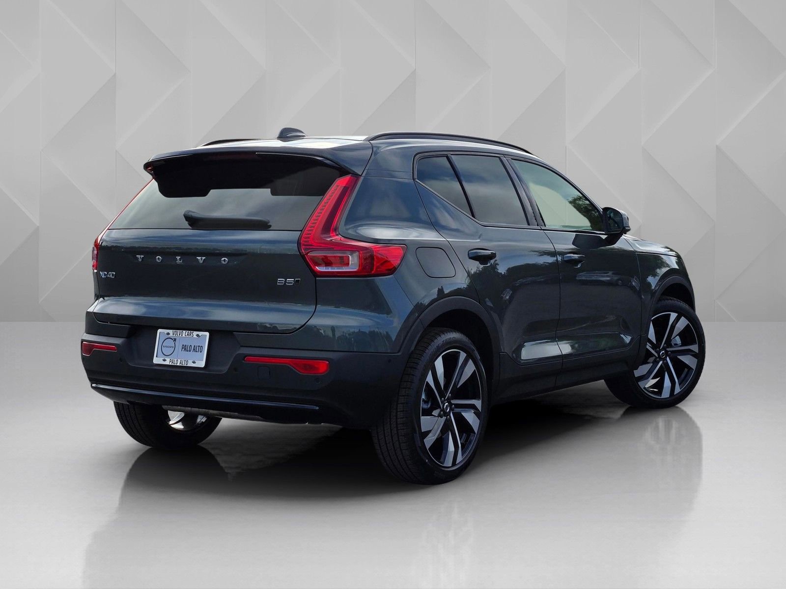 New 2026 Volvo XC40 B5 Ultra w/ Climate Package AWD/4WD image 6