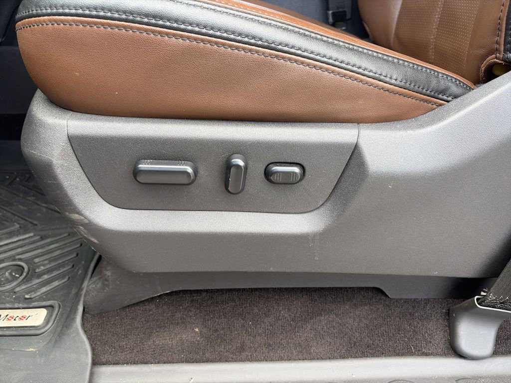 Used 2015 Ford F350 Platinum AWD/4WD image 13