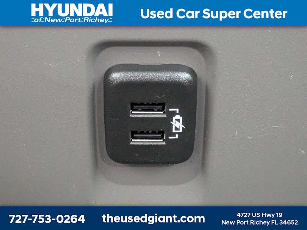 Used 2019 Chevrolet Traverse LT FWD image 20