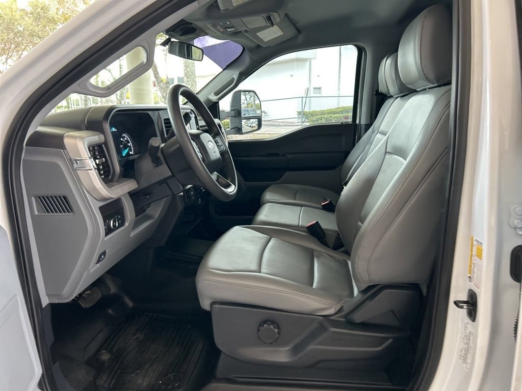 Used 2024 Ford F350 XL w/ FX4 Off-Road Package AWD/4WD image 6