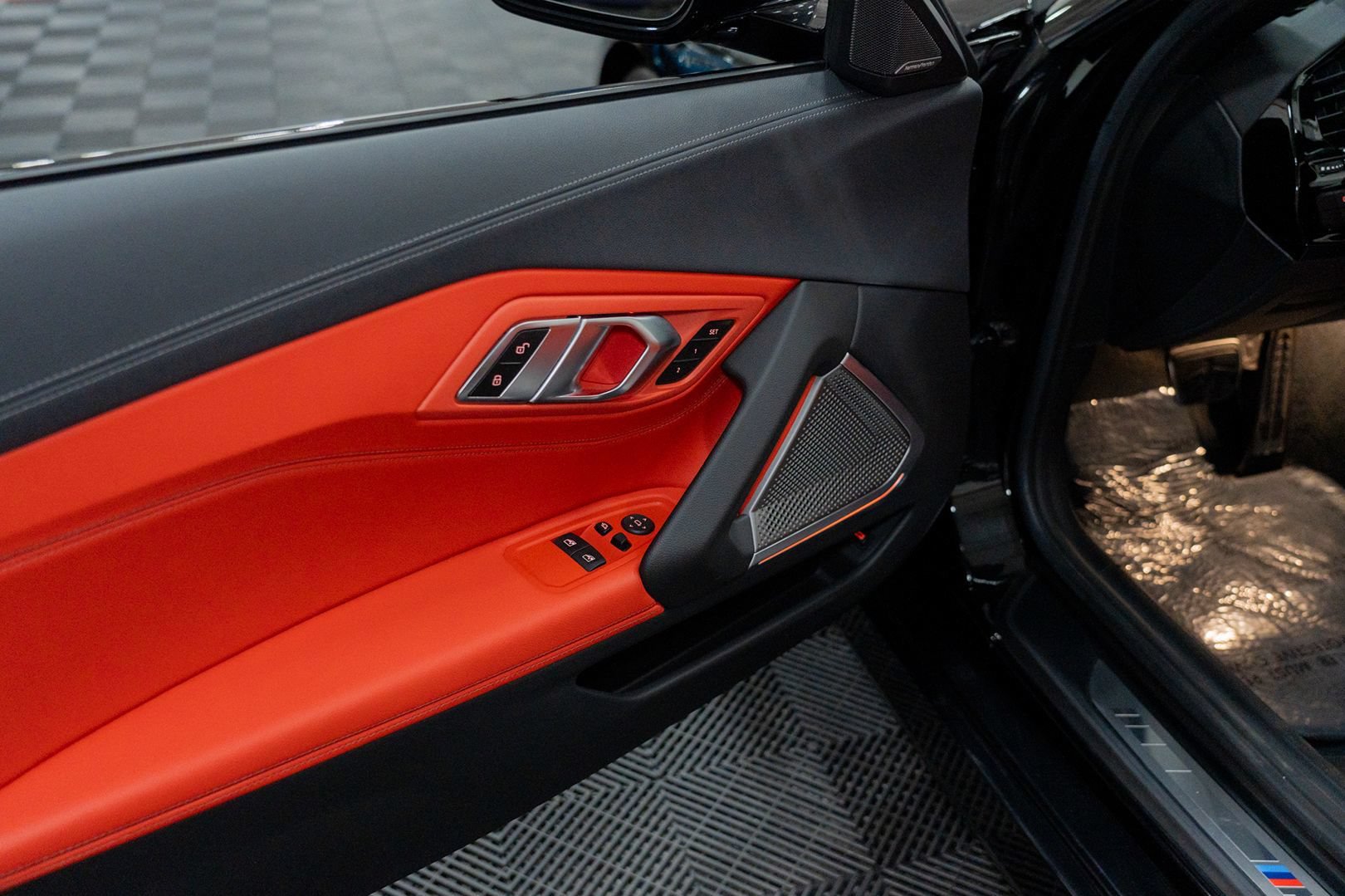 Used 2020 BMW Z4 M40i w/ Executive Package RWD image 17