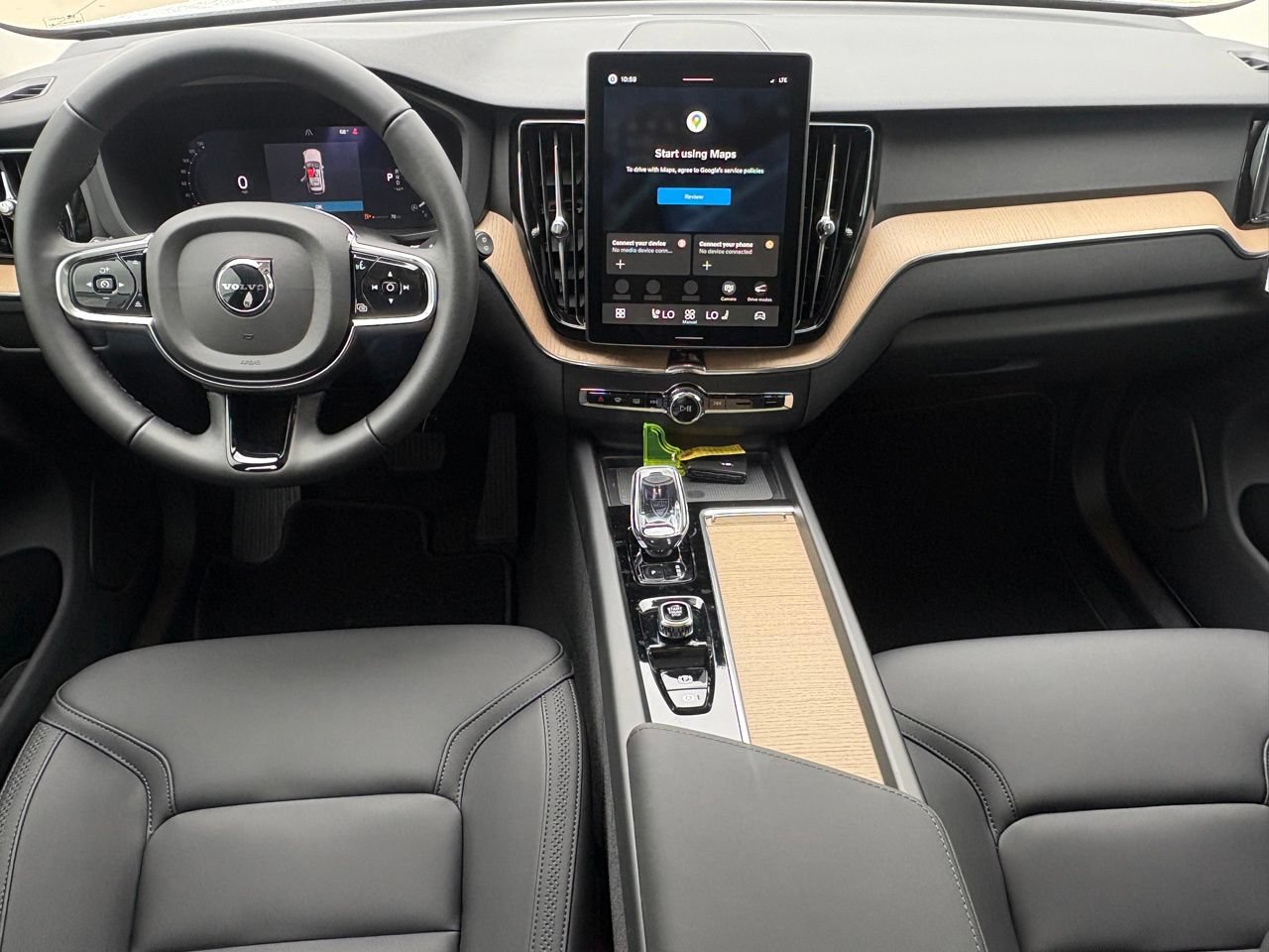 New 2026 Volvo XC60 B5 Core w/ Climate Package AWD/4WD image 11