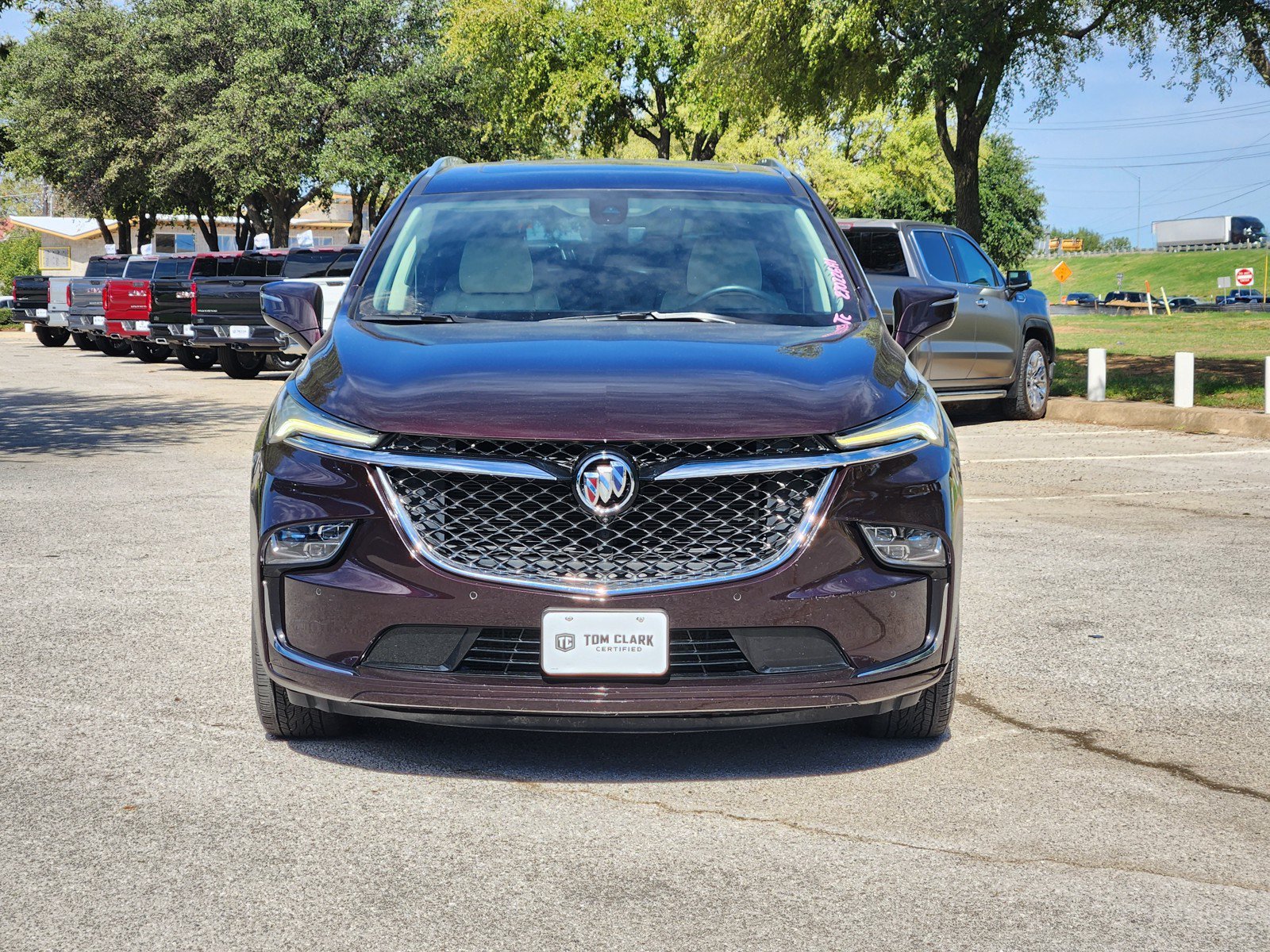 Used 2023 Buick Enclave Avenir w/ Avenir Technology Package FWD image 33