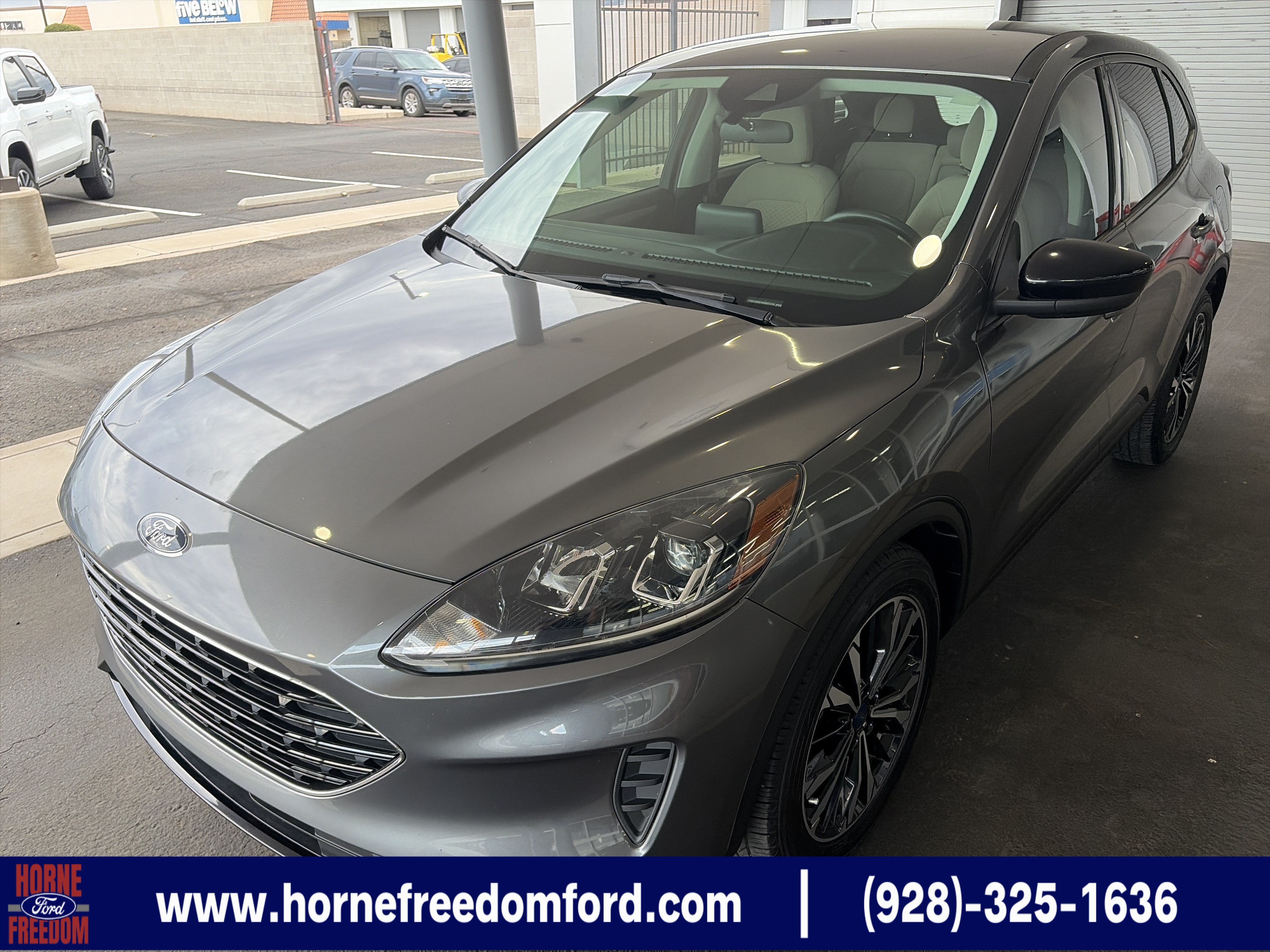 Used 2022 Ford Escape SE w/ SE Sport Appearance Package FWD video 1