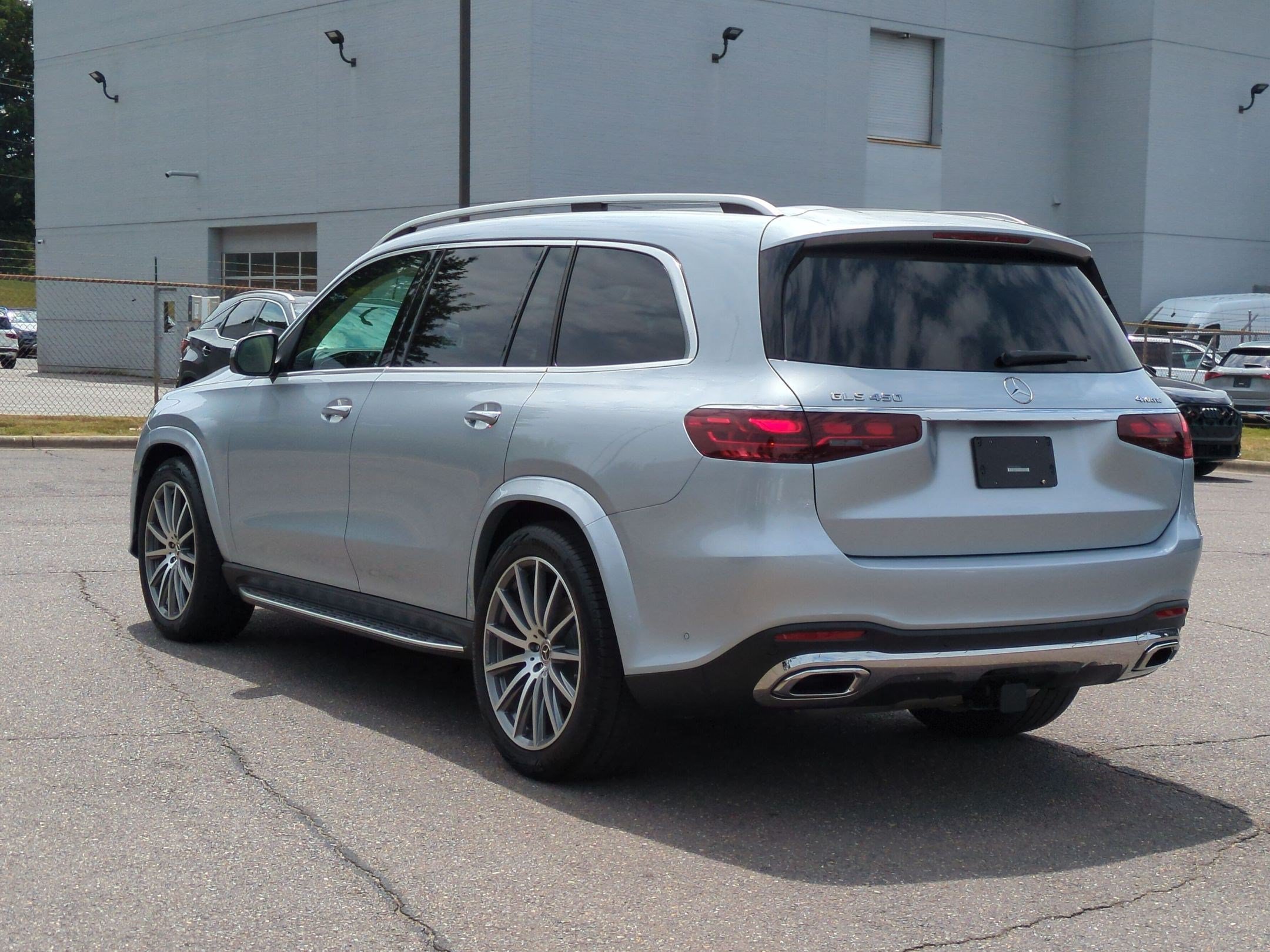 Certified 2026 Mercedes-Benz GLS 450 4MATIC image 5
