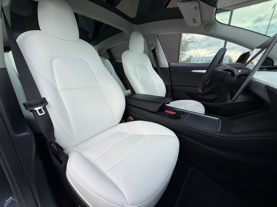 Used 2022 Tesla Model 3 Long Range AWD/4WD image 4