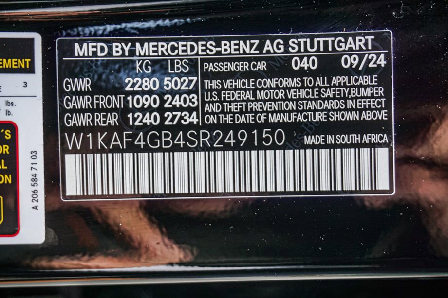 Used 2025 Mercedes-Benz C 300 Sedan image 55