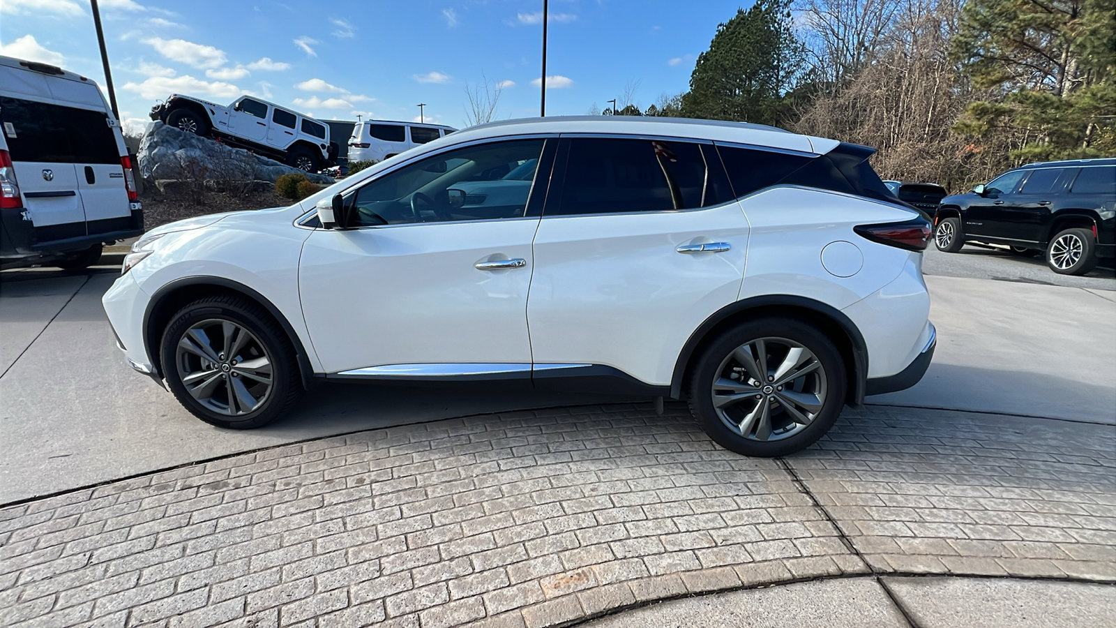 Used 2020 Nissan Murano Platinum image 11