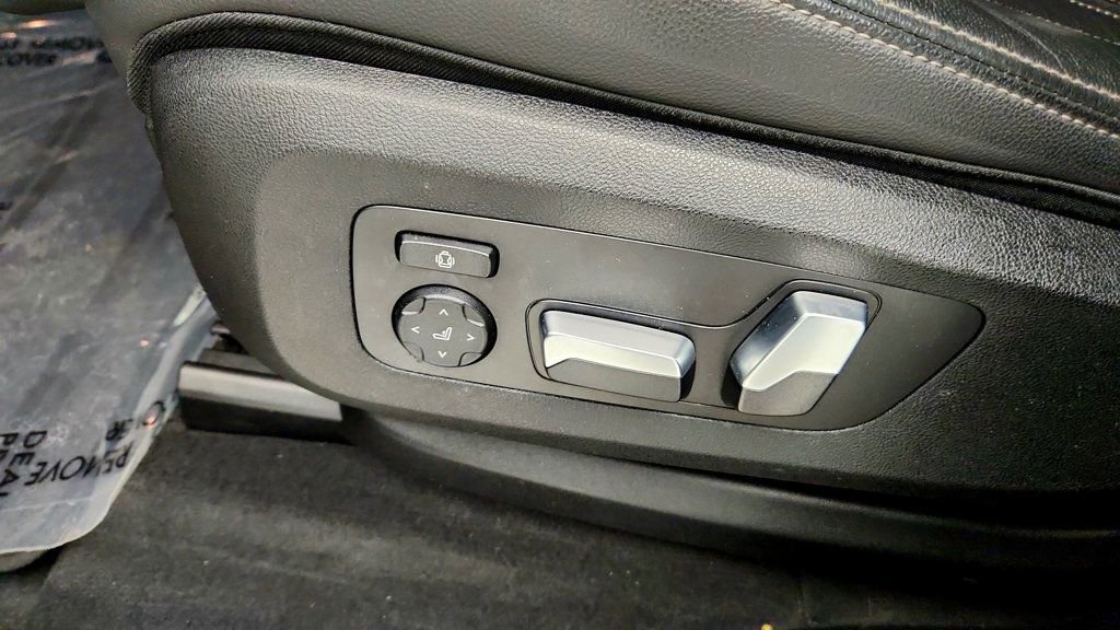 Used 2020 BMW X5 xDrive40i w/ Convenience Package AWD/4WD image 12