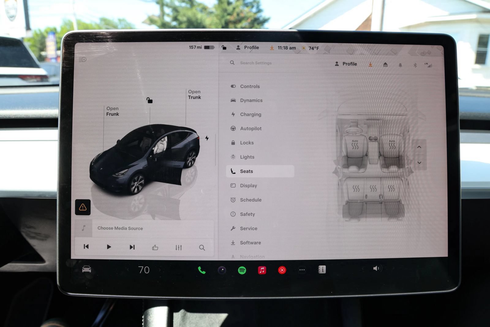 Used 2024 Tesla Model Y Long Range AWD/4WD image 16