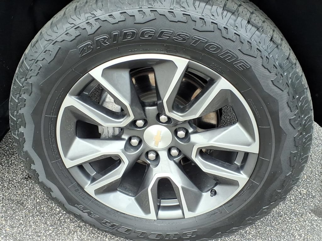 Used 2022 Chevrolet Silverado 1500 LT AWD/4WD image 20